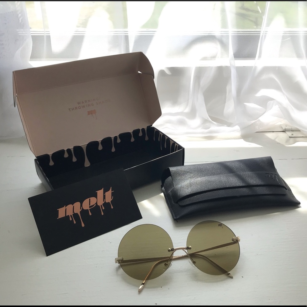 ☀️ Melt Sunglasses ☀️